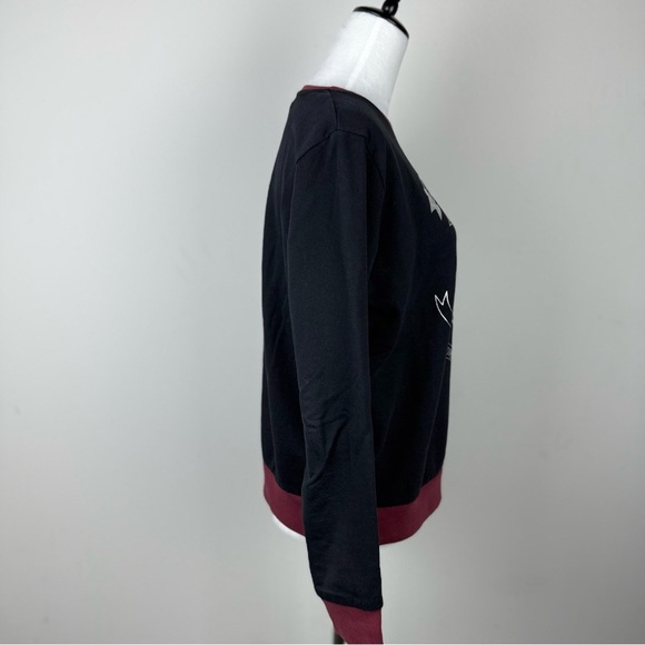 MWOT Harry Potter Hogwarts Crest Black Sweatshirt Size 4 (S) - Picture 2 of 9